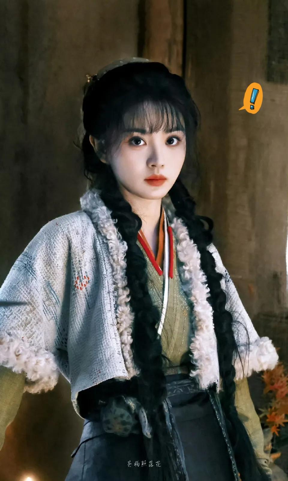 好奇查了下田曦薇的出身，不查不知道，一查真的很圈粉！她根本不是资源咖，就是靠自己