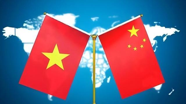 越南偷家失败？如果只看网上几张卫星图片，很容易产生一个错觉：越南最近是不是突然在