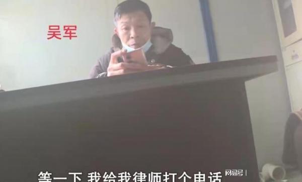 湖北女主播爱小雨爱上榜一大哥，对方却拒不承认。

她以为遇到了真爱，结果对方连婚