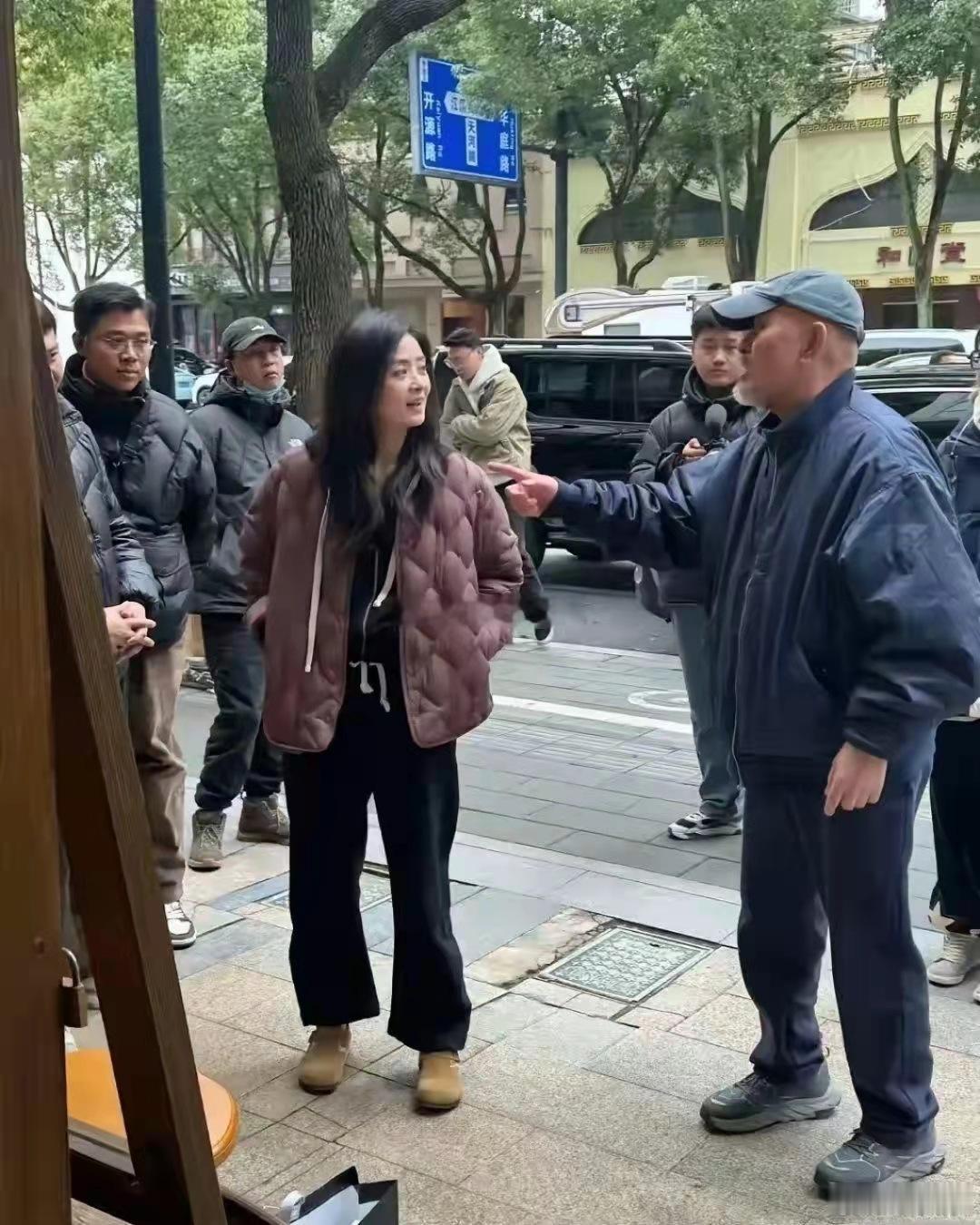 路人镜头下的明星也不过如此！ ​​​