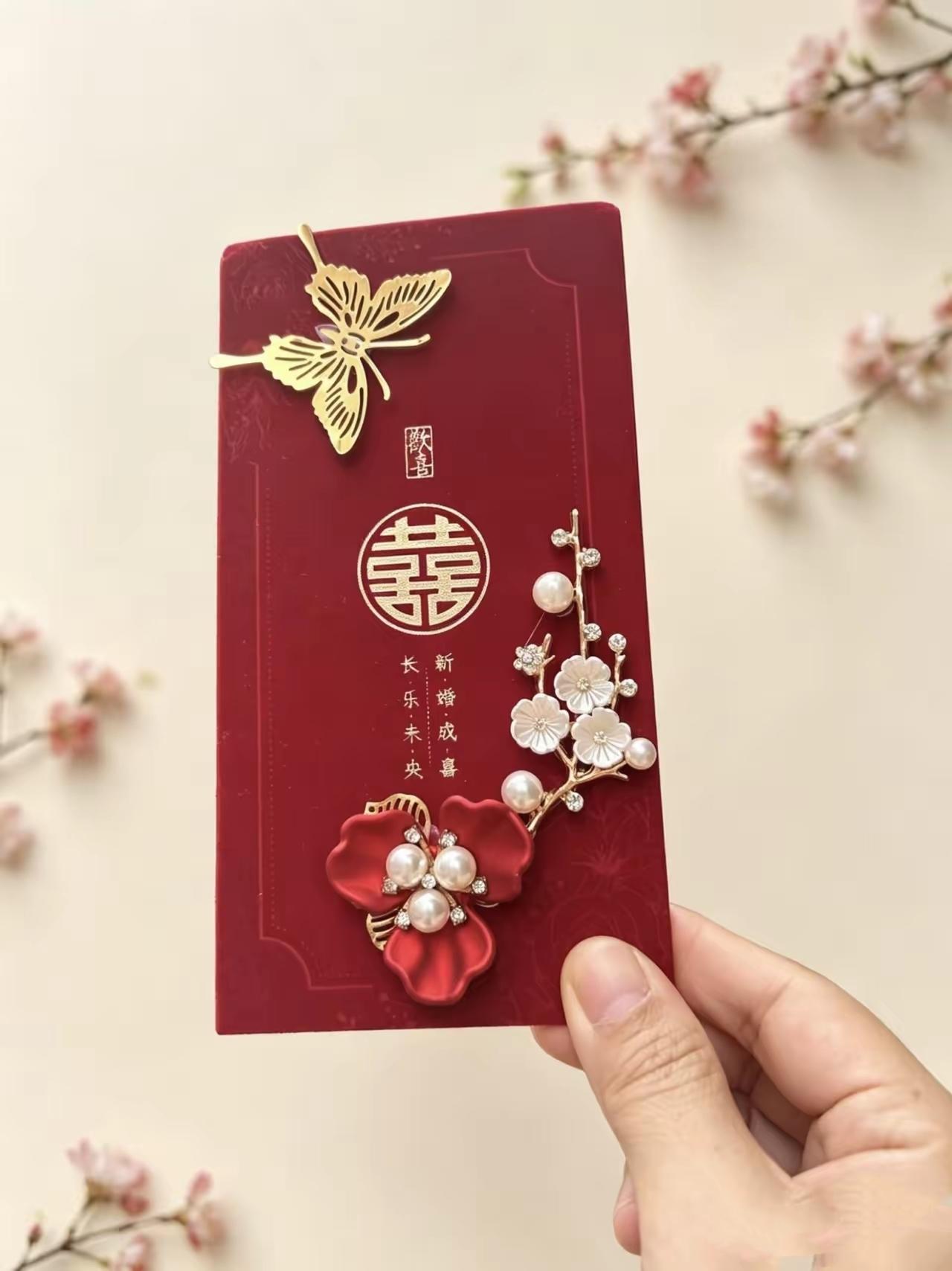 大姑当初随礼一万，她家三场婚事，我家只办一次，礼金该怎么还？

人情随礼 亲戚相