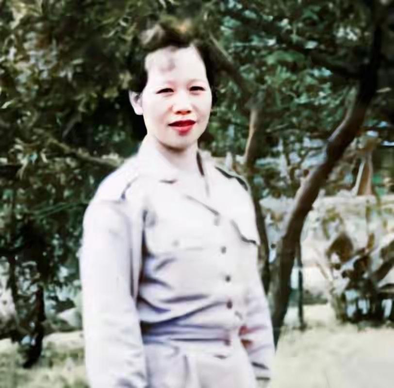 国民经济7位女将军都是谁？

国民党女将军3位中将是宋美龄、奇俊峰、巴云英。
