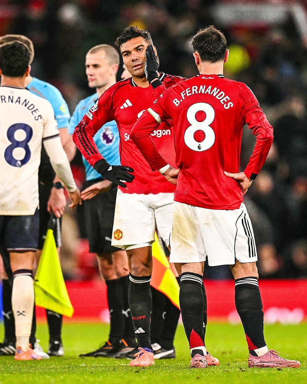 1:1！83分钟绝平，曼联痛失好局，与利物浦同分，距离欧冠区2分阿莫林拿到10月