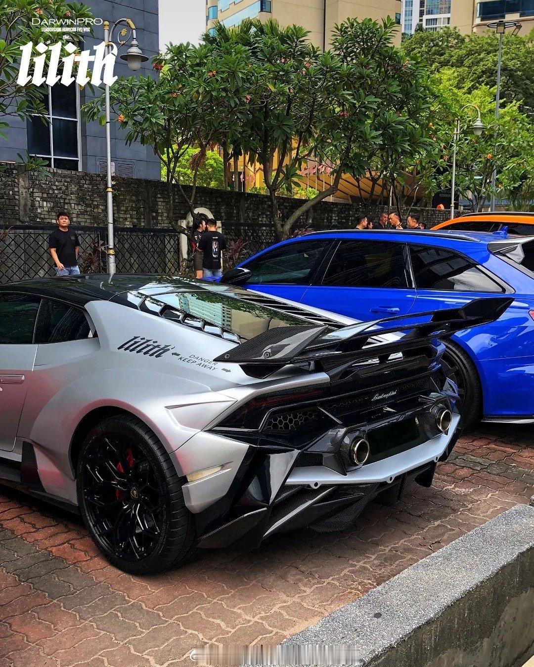 DarwinPROLamborghini Huracan EVO 