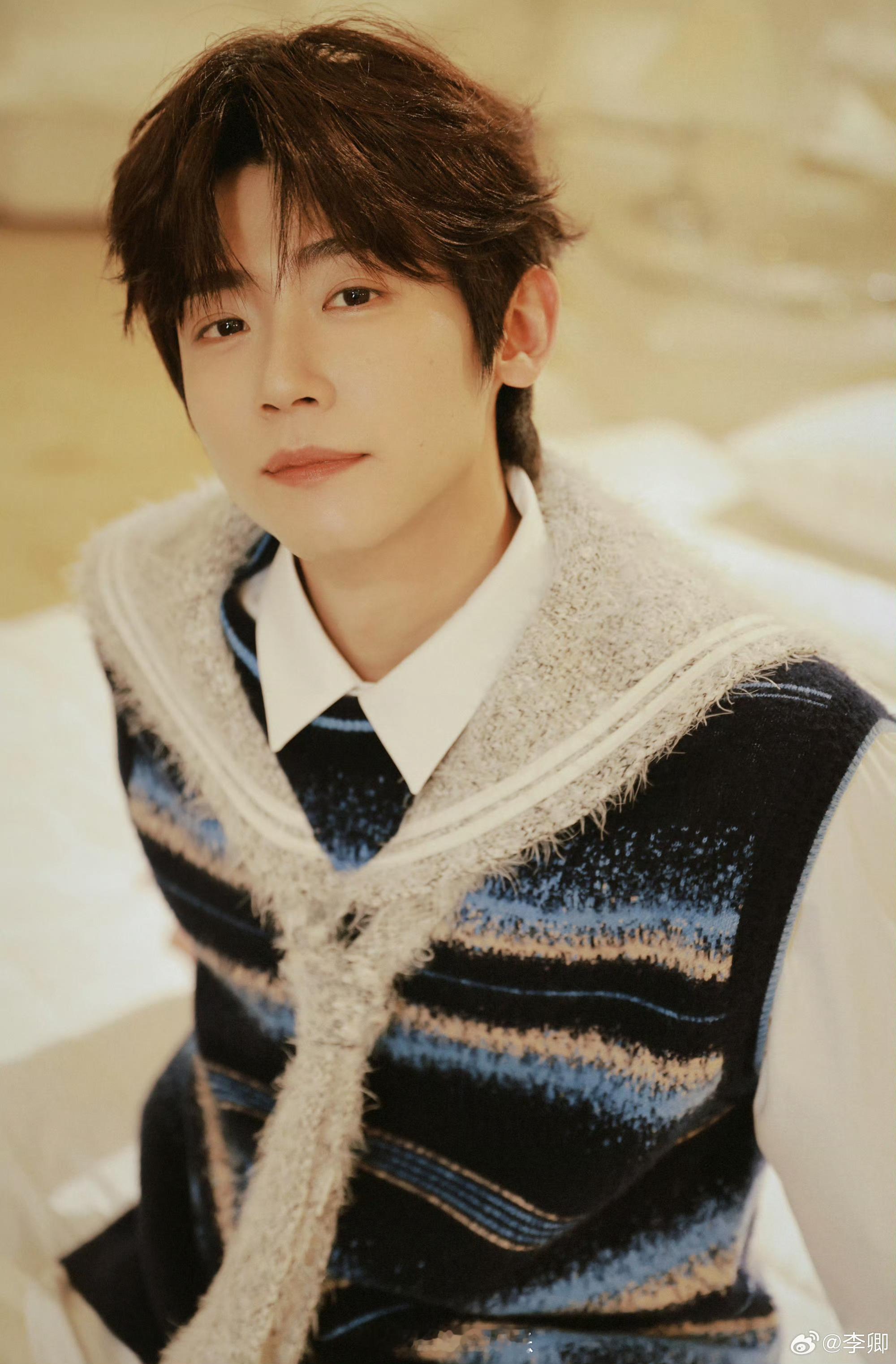 李卿为单身状态李卿方否认恋爱传闻 李卿后援会发文否认恋情 