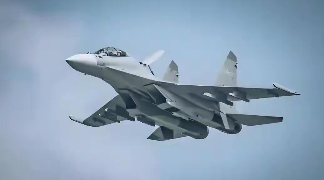 美国还敢派战机试探中国空军实力吗？我看它得好好掂量掂量。就说歼 - 16，那实力