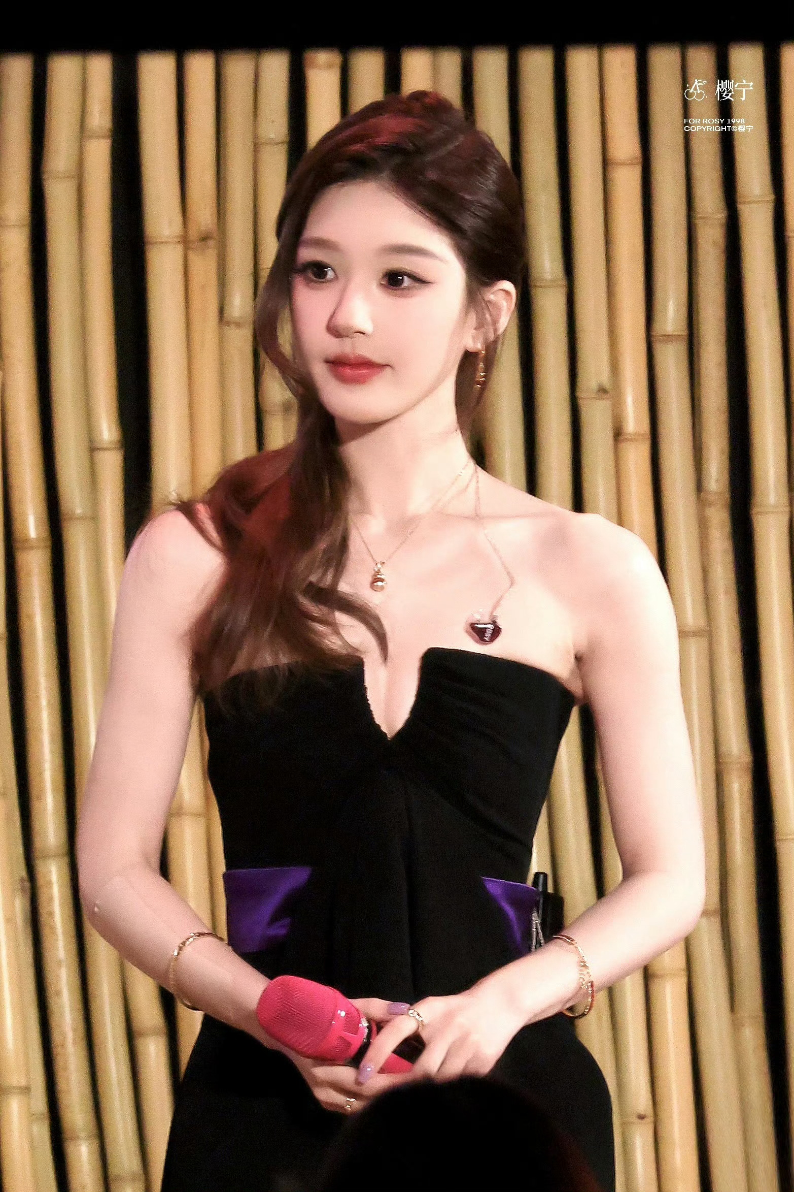 周大福/赵露思做赵露思粉丝真的是太爽了！！此女如此之美！恭喜赵露思成为周大福全球