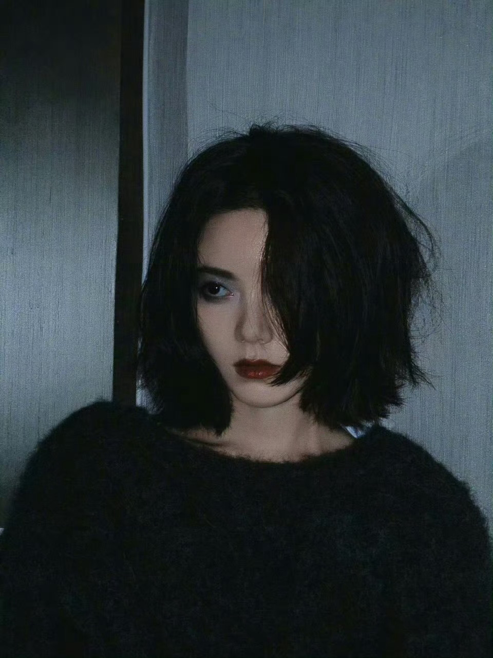 赵今麦 × 今日营业造型大片 📸赵今麦手搓烟熏妆