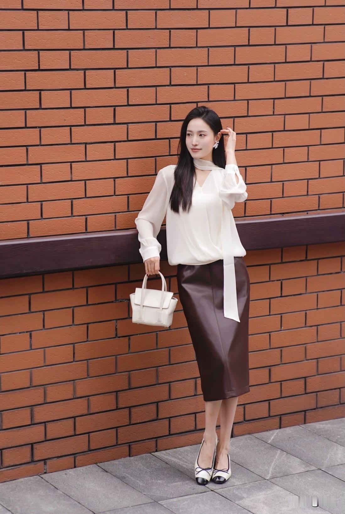 浅谈“女性之美”才华美：在某方面有出色的才能，令人钦佩。