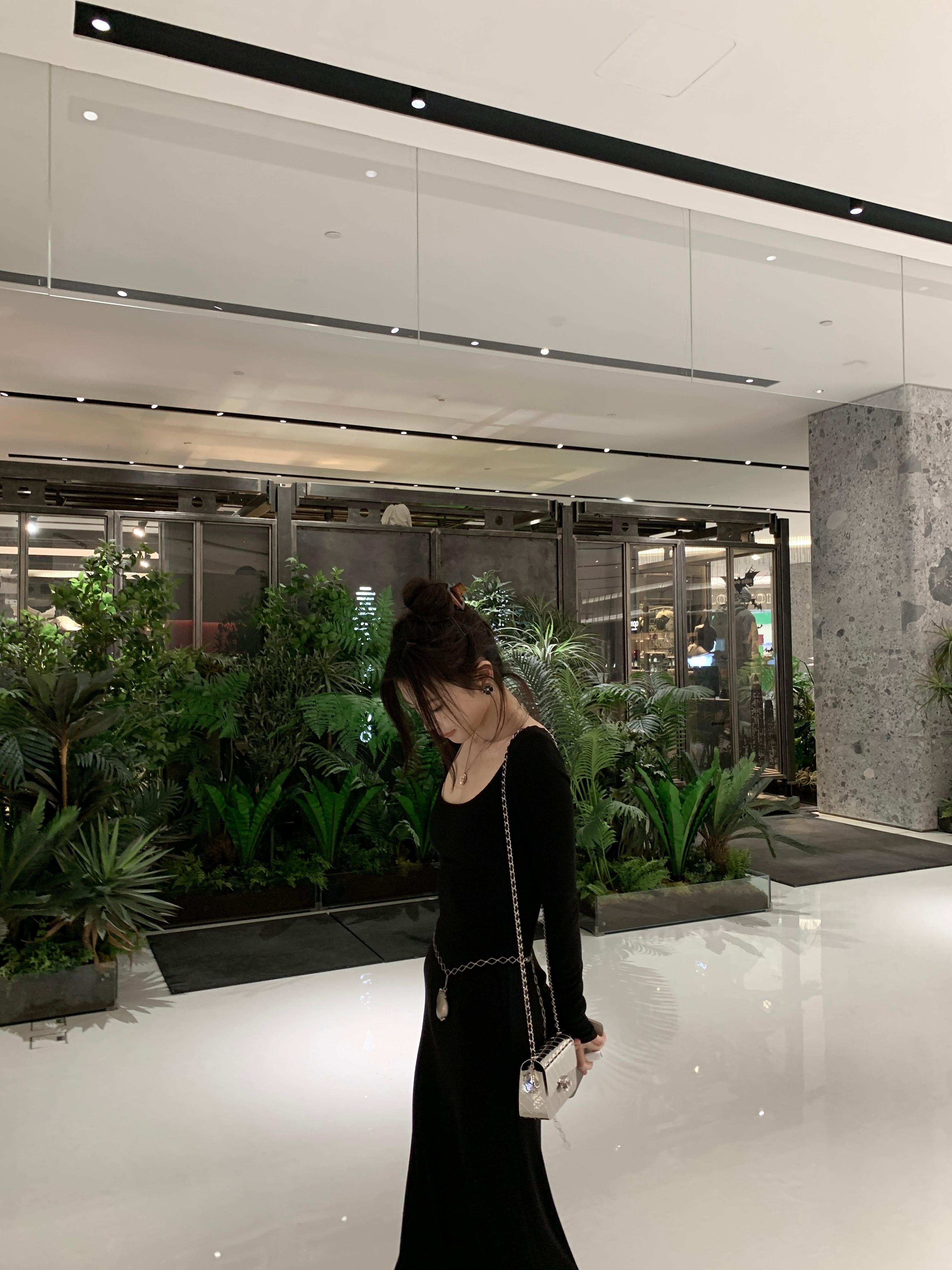没有出门的平安夜 只想躺家里呆着❤️给你们发两条裙子做福利昂 ​​​