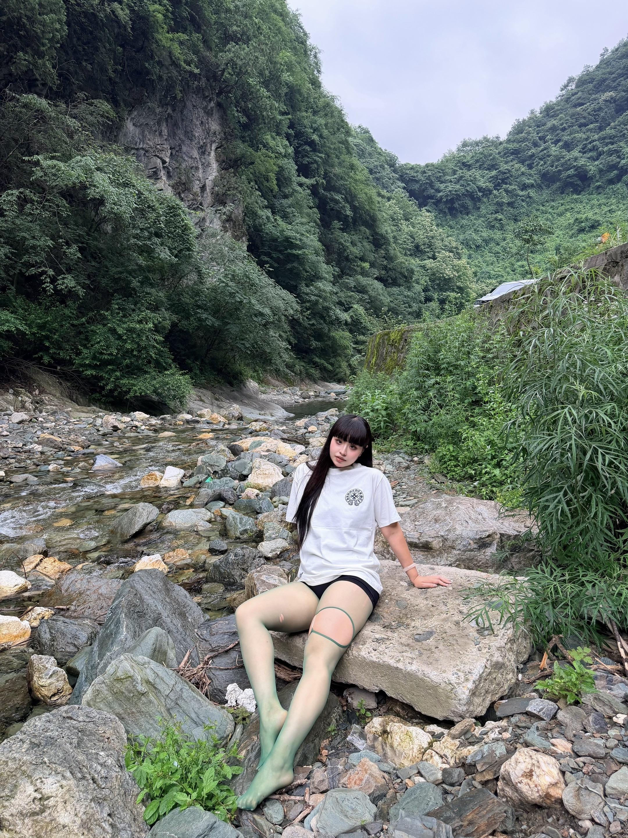 玩水 西安 搞笑 爱情 女大学生