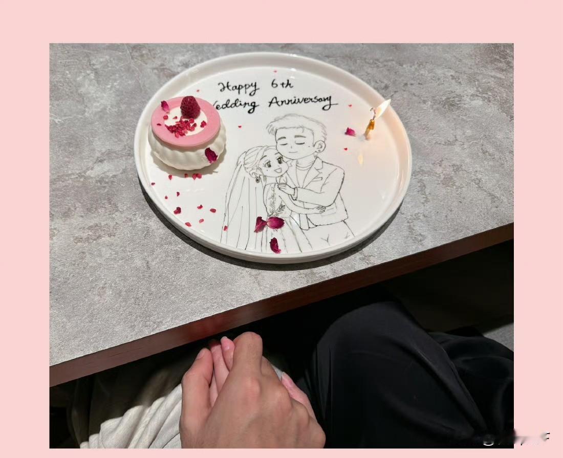 杨丞琳前段时间做了一次手术，李荣浩默默陪伴，杨丞琳在手术后李荣浩都一直陪着，让她