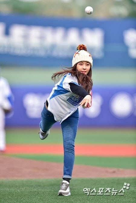 河智苑 2014HOPE+希望加慈善棒球赛回顾（cr: 水印）电影网页链接电视网