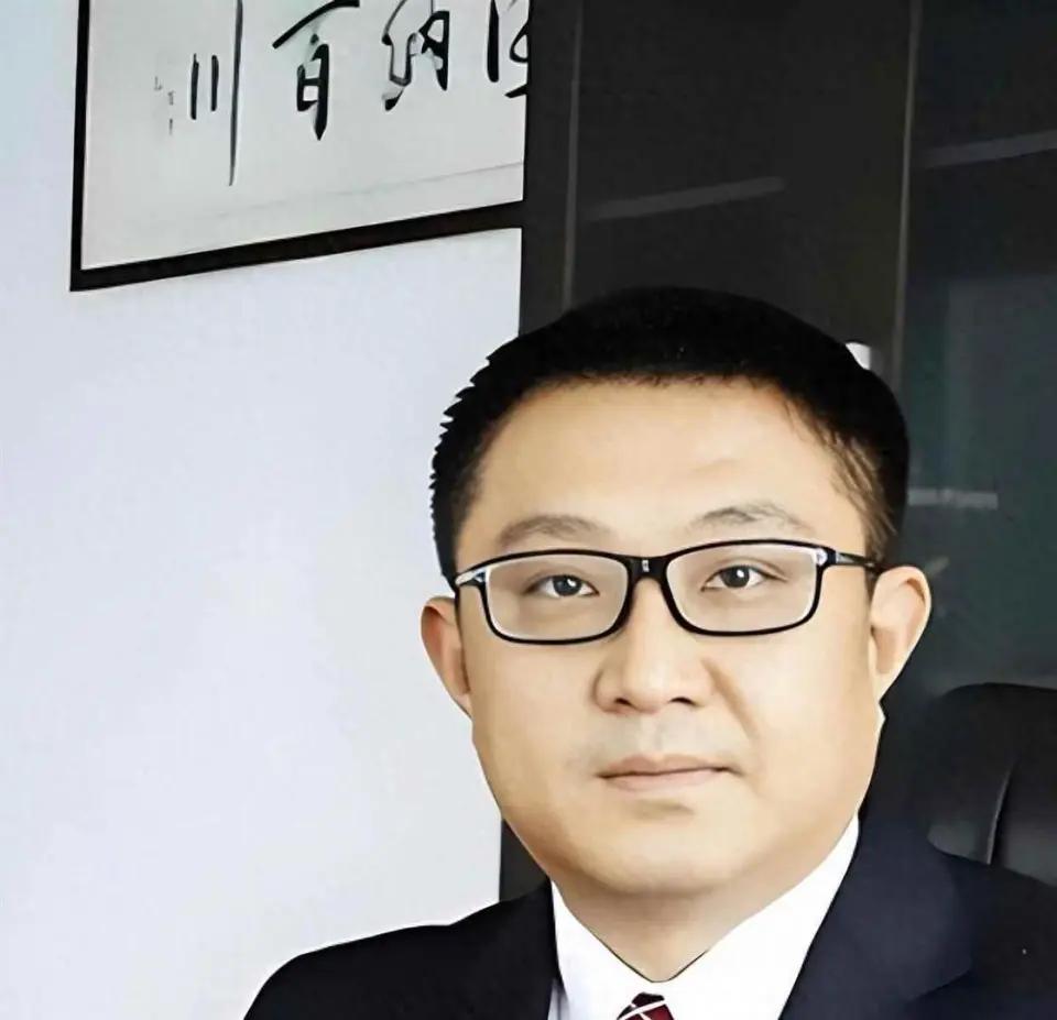 核酸检测企业靠造假暴赚“疫情国难财”，老板最终身败名裂，引发全国网络口诛笔伐。