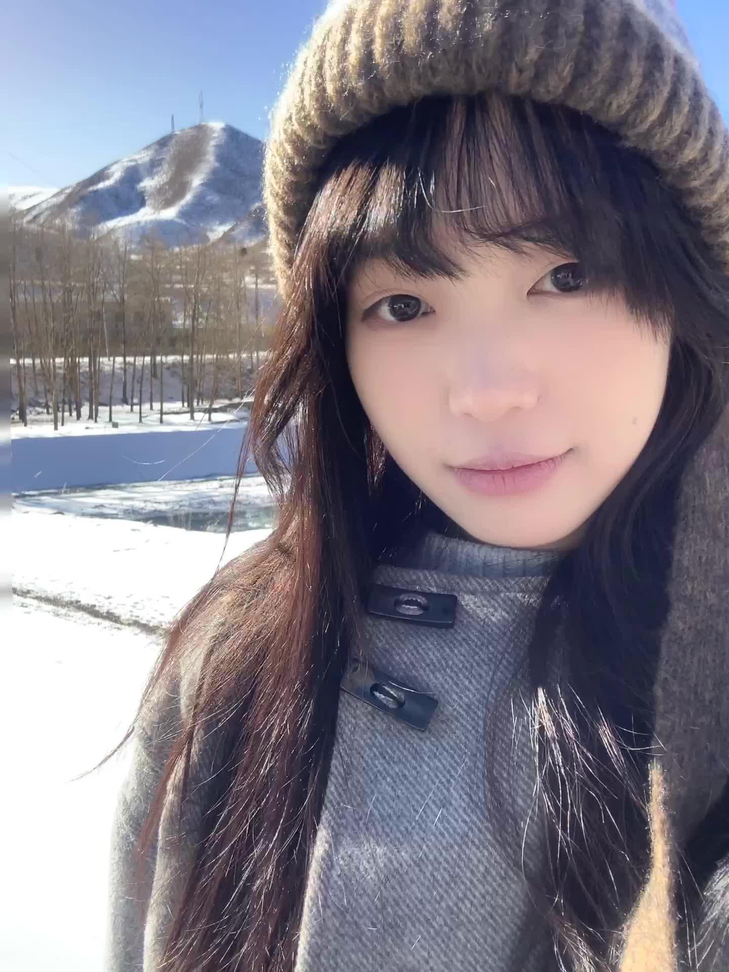 生活将我击倒在地 发现躺着是比站着舒服
