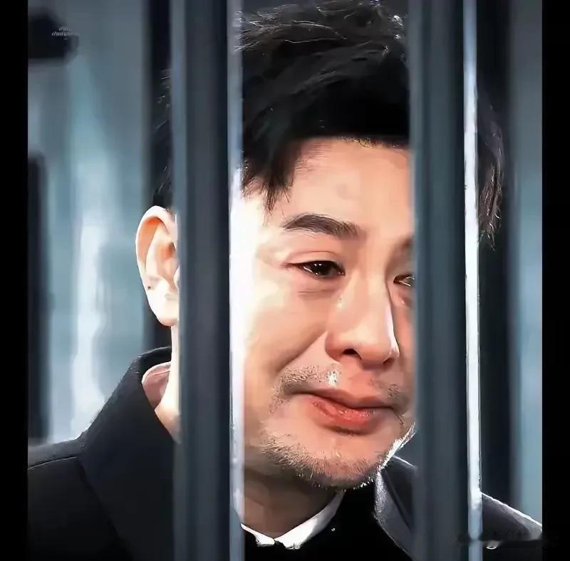 其实周杰说张颂文说得对，他一直知道自己想要什么，也比一般人精明多了。他有钱了也哭