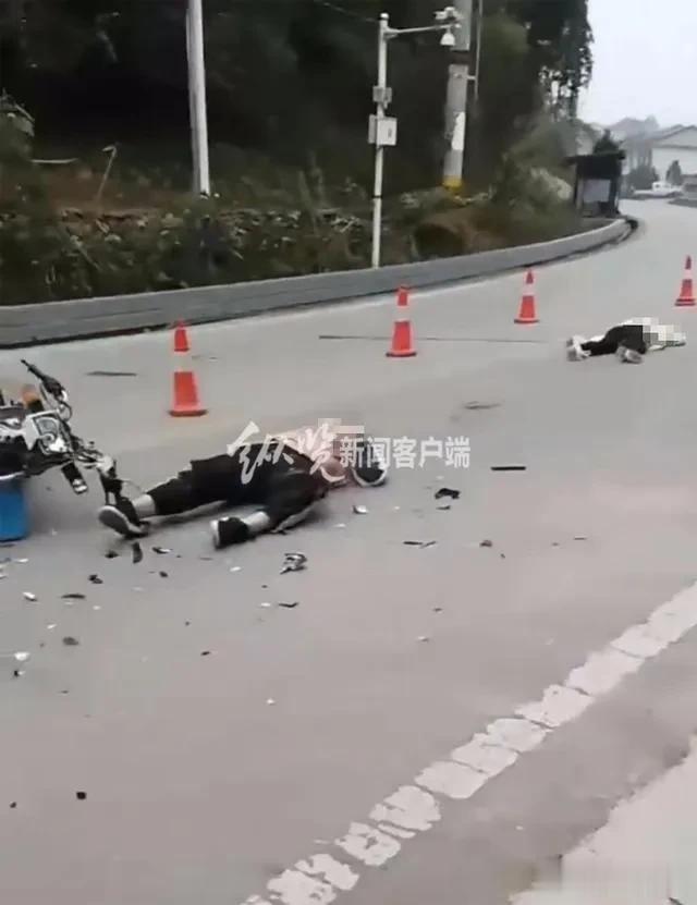 网传交警追赶摩托车致2死？官方回应，事故发生后，桑植县迅速成立事故联合工作组，开