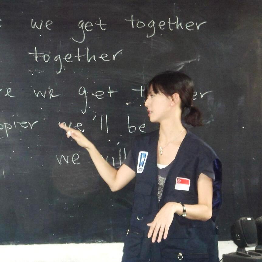 孙燕姿2008年汶川地震慰问珍贵影像流出 