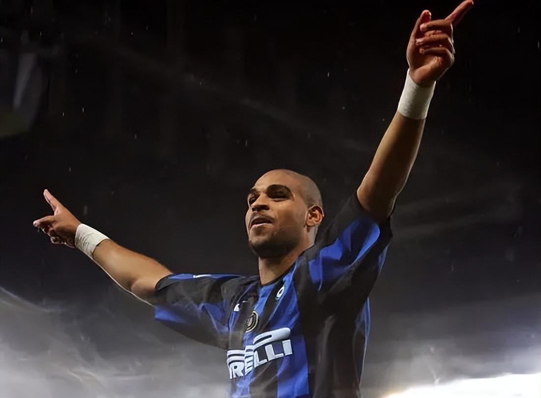 阿德：最难突破的后卫是马尔蒂尼和内斯塔！
最近前国米名宿阿德里亚诺接受媒体采访时