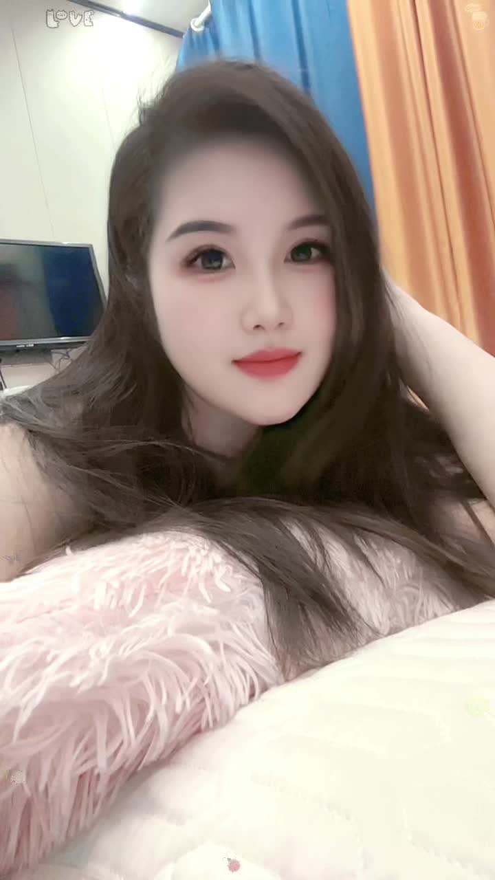 “早就不是娇滴滴的女孩子了       而是能扛住心酸委屈毅然往前走的...