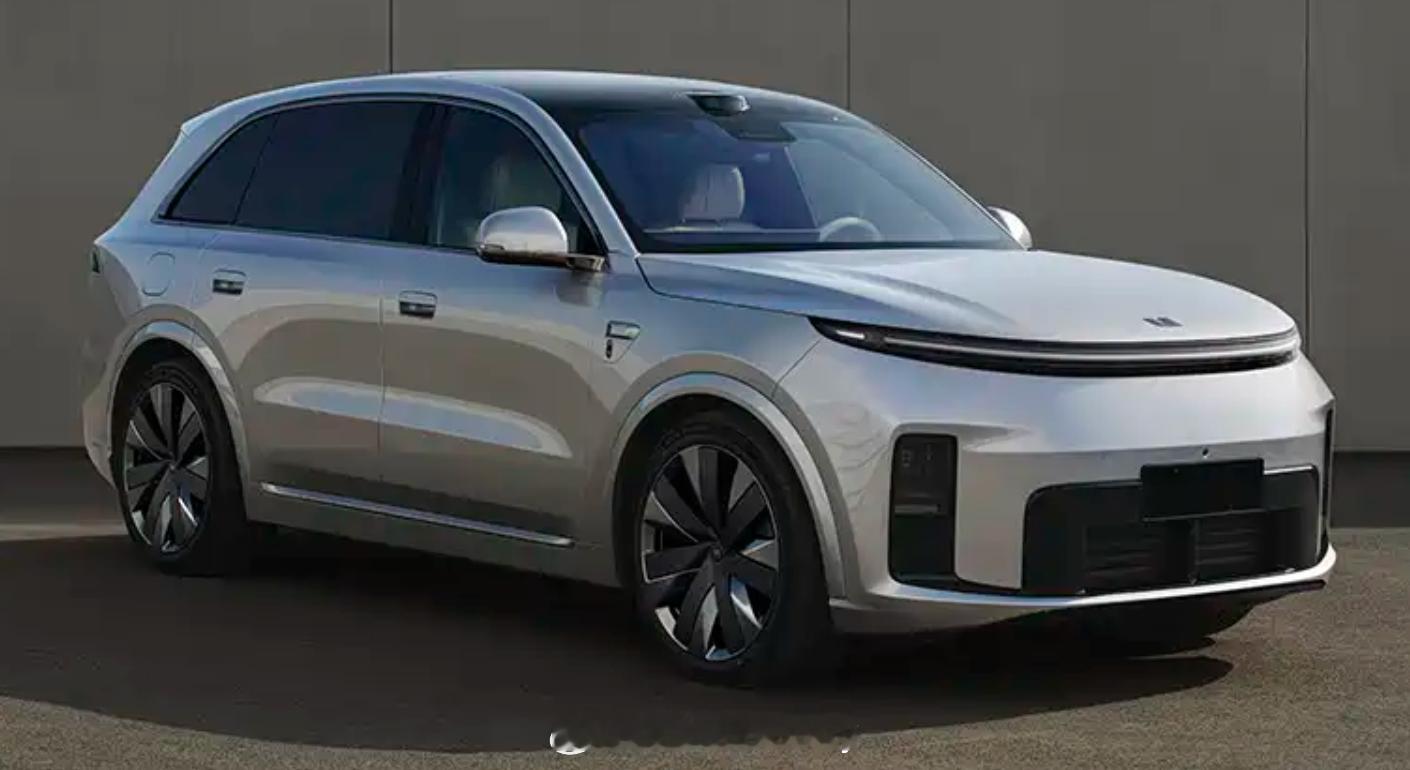 理想L9没看到，更别说Livis版本了L8小一号，定位大5座布局的新车又来消息了