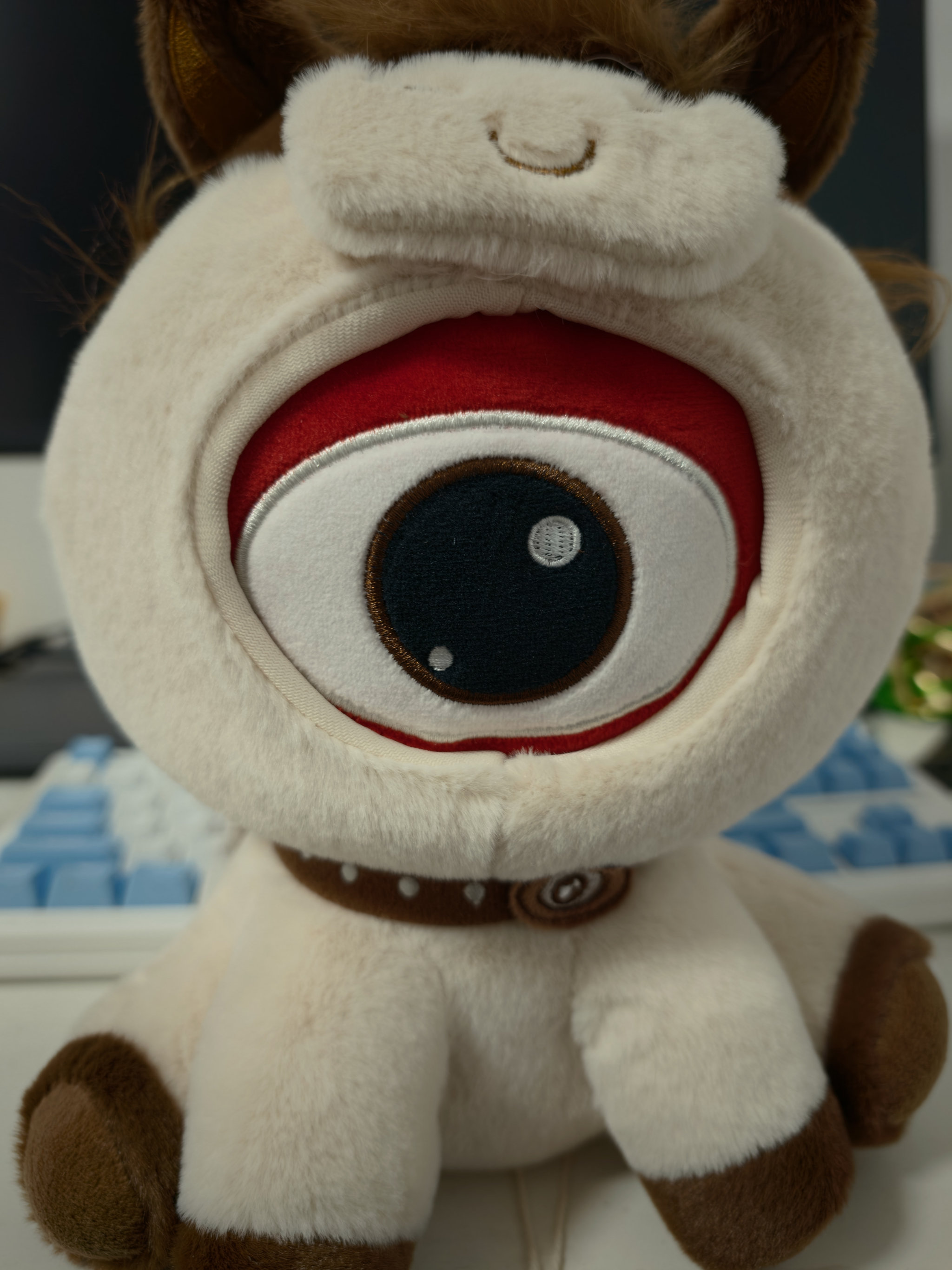 包一个春节红包给大家。转发/，抽100个小可爱，每人5.21元。除夕晚10点开奖