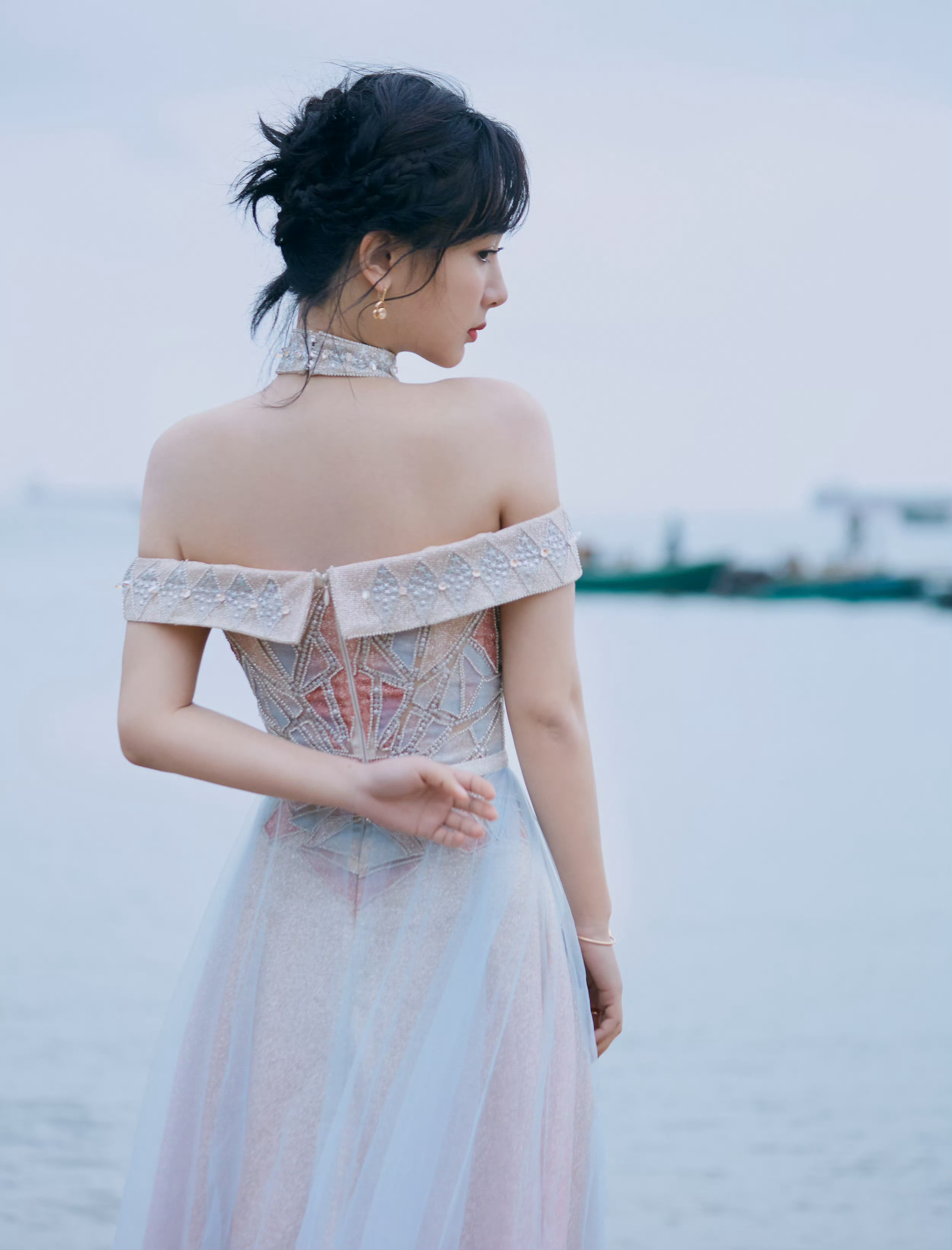 不管我去哪里，做了什么，遇见了什么人，我都只喜欢你“一笑顷心，一念倾心，一见倾心