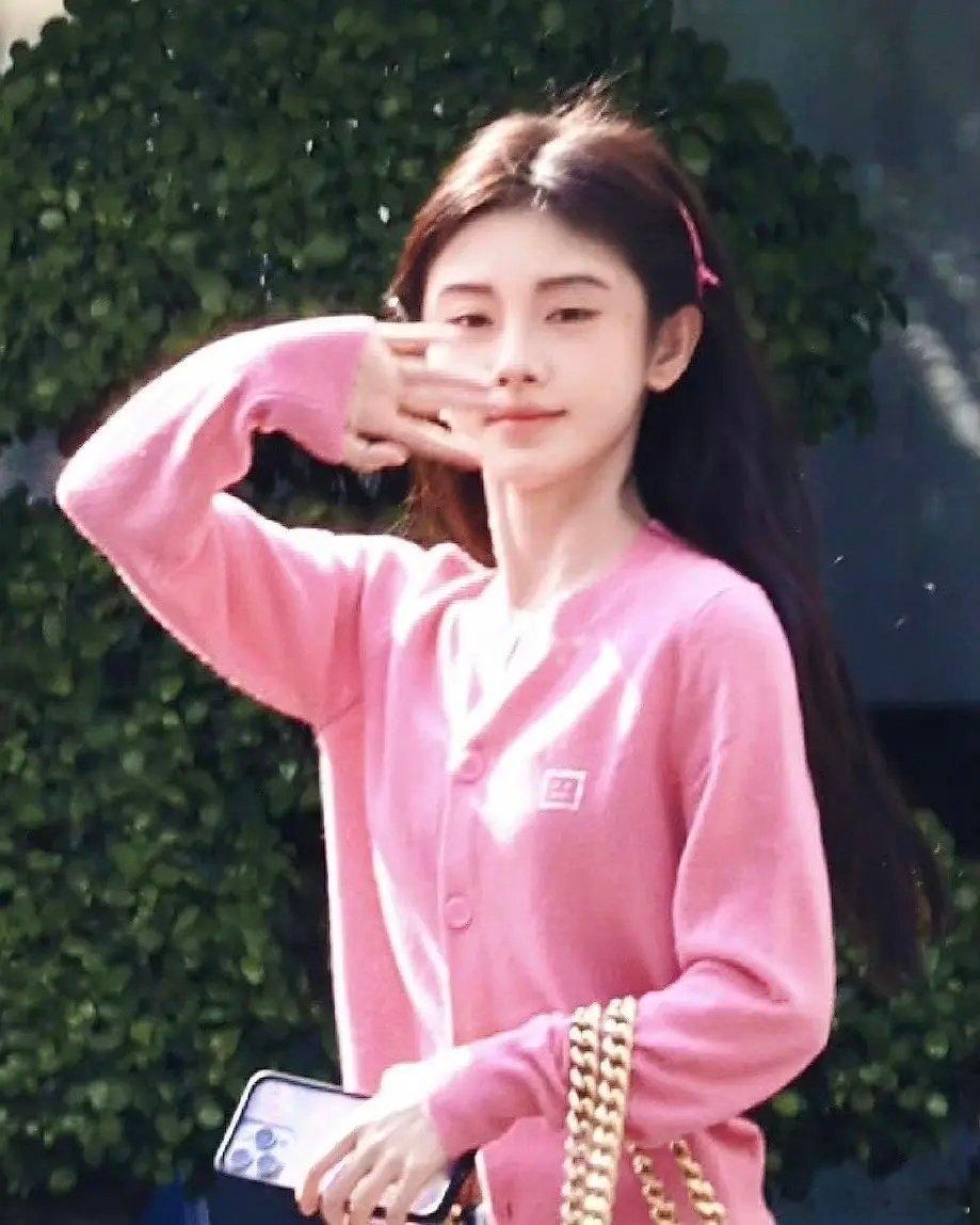 鞠婧祎是不是内娱第一鼠系女主？ ​​​