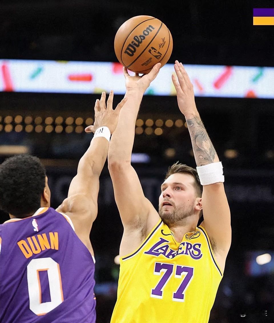 湖人输太阳，原因有三！

1，奥特临场执教碾压了雷迪克，雷迪克两次晚叫暂停不是被