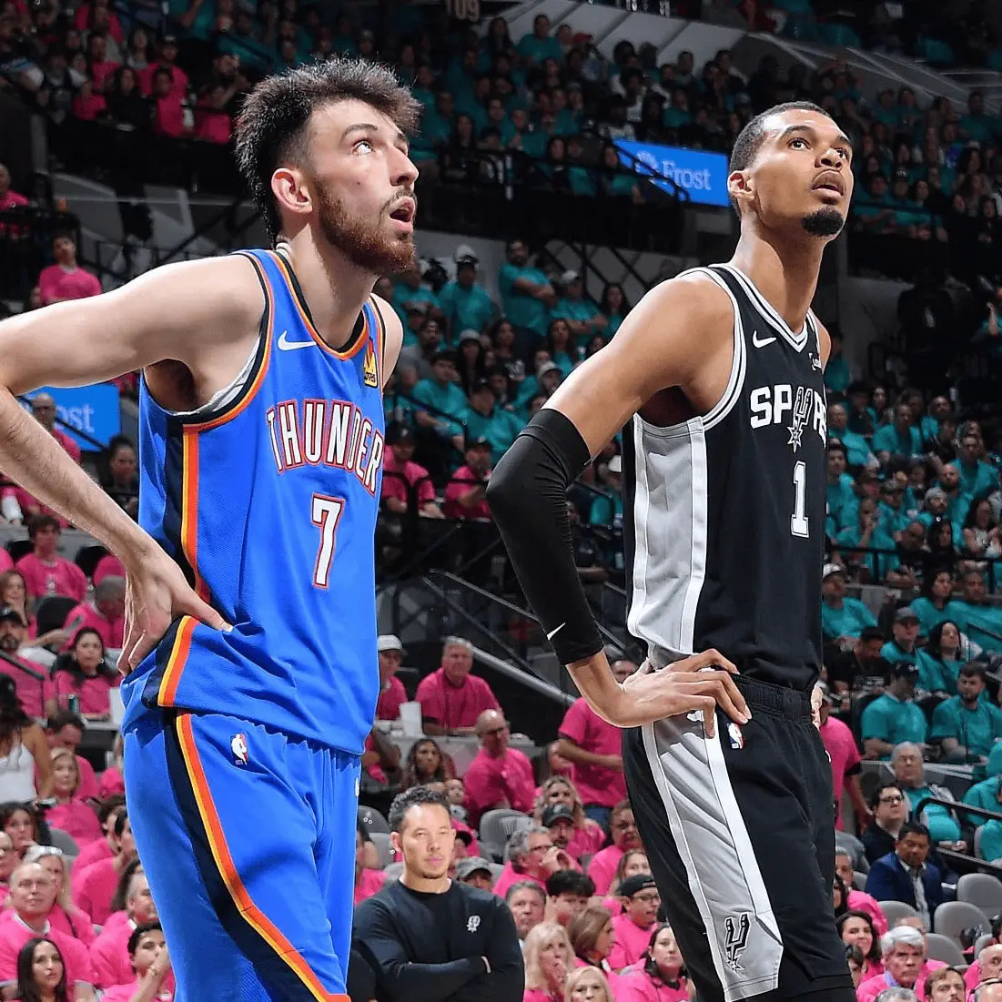 【文班亚马回应G4赢球】文班亚马称季后赛像策略游戏5月25日，NBA季后赛西部决