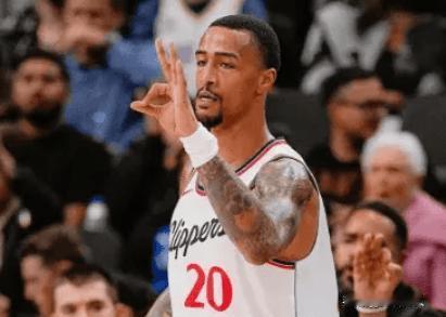 快船还要不要交易科林斯了！科林斯创造历史，25+5三分+5断+4帽



科林斯