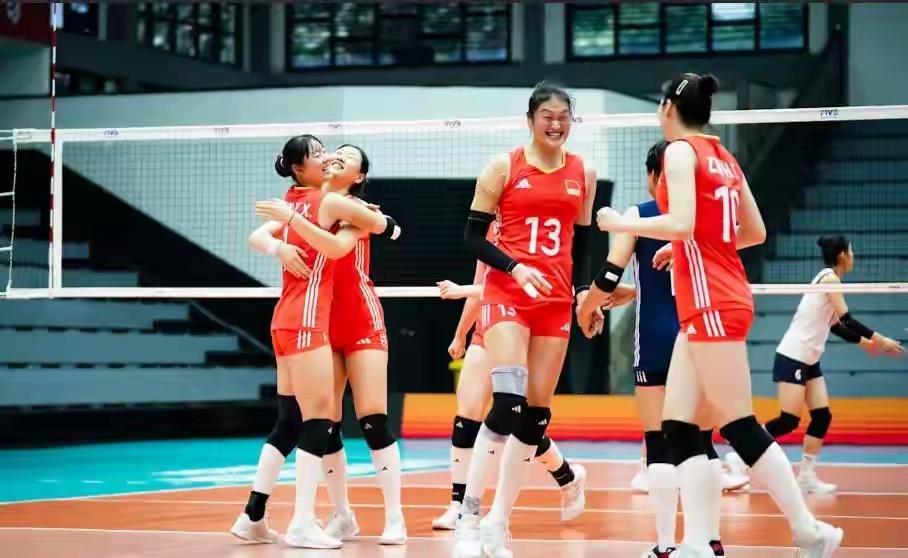 **中国U21女排三战全胜强势晋级 横扫多米尼加锁定16强席位**  

8月9