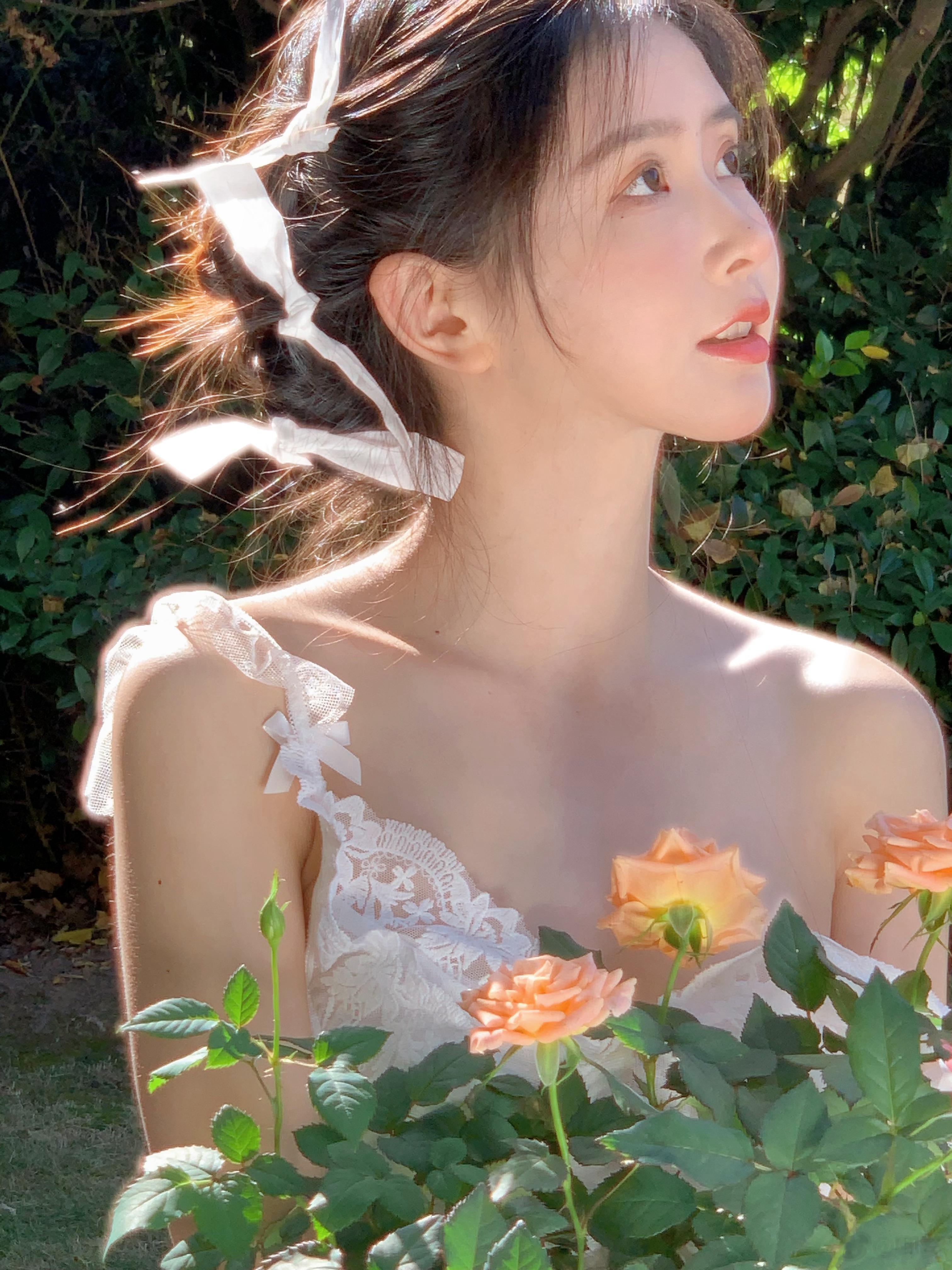 “像救赎的光，又像坠落的尘埃”#客片分享##上海约拍# ​​​