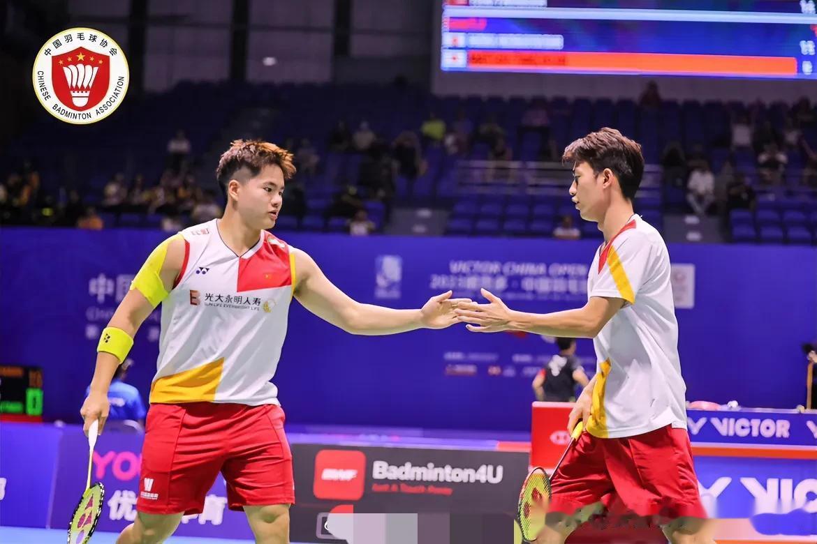 
 
胜：[耶]
🇨🇳陈清晨/贾一凡（中国）2-0 杨雅婷/杨霈霖（中国香港