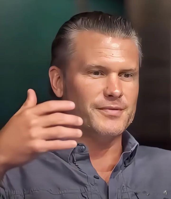 美国国防部表态了！
​日方战机先抵近辽宁舰训练区域侦察骚扰，歼-15开火控雷达是