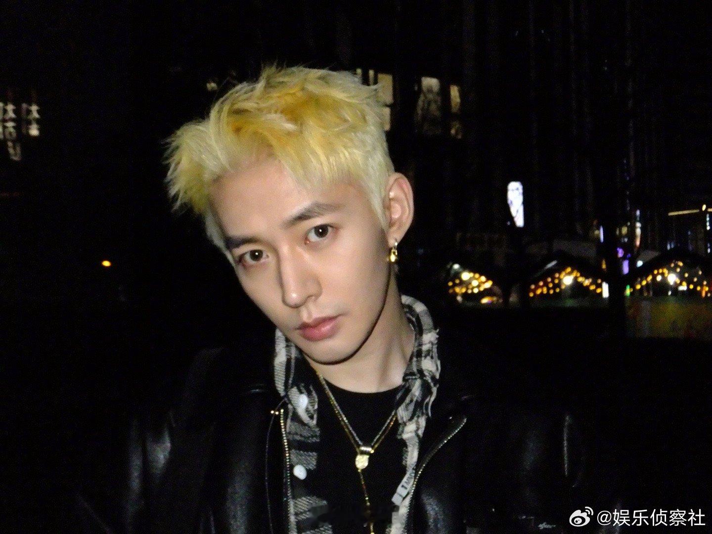 古早的邓为哥哥又青涩又帅气！｜邓为