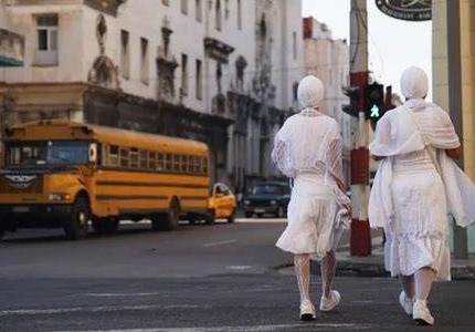 绝大多数中国人可能不知道或忘了，古巴在上世纪70、80年代没收了几乎所有华人、华