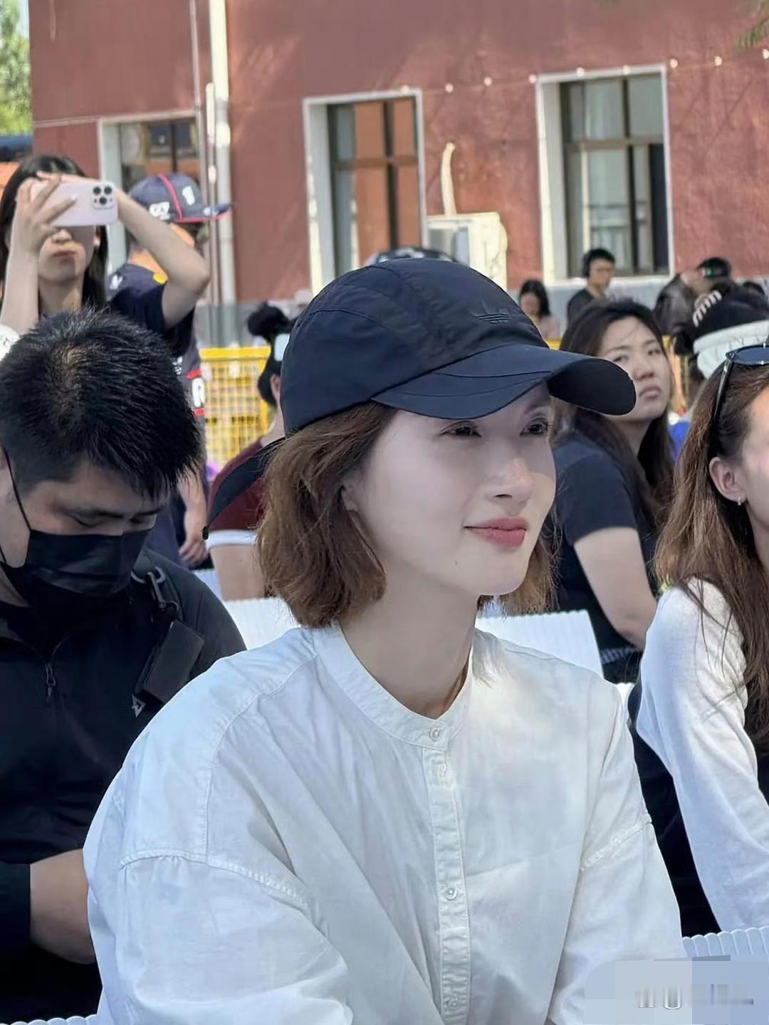 我滴妈，金晨咋成这样了？ 