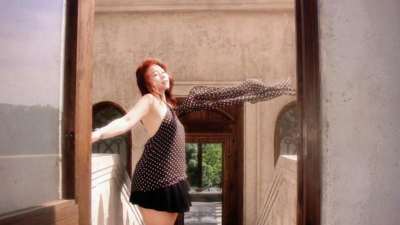 慢节奏欧美风辣妹穿搭 老派少女的ootd 欧美穿搭 美高甜心穿搭