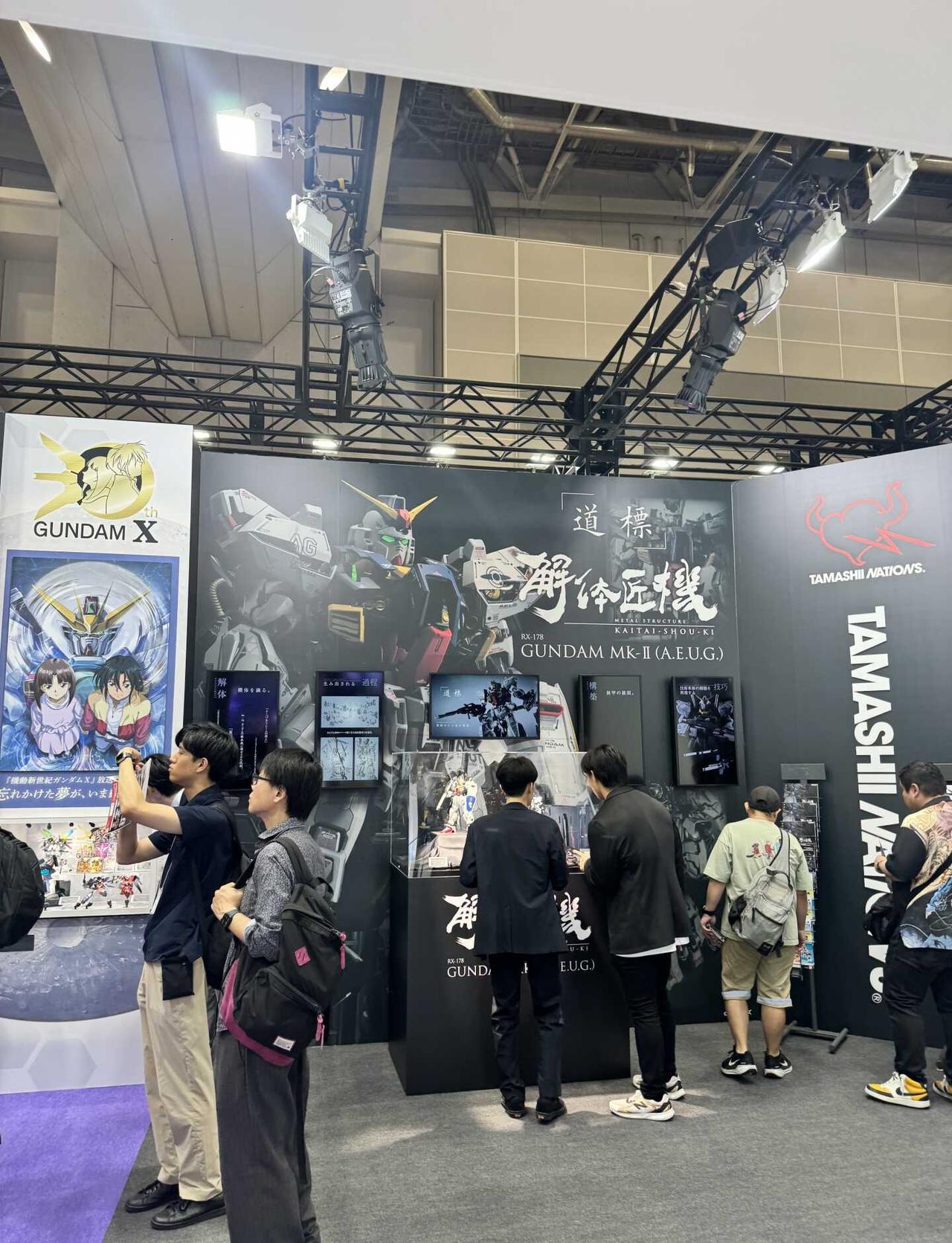 刚好在玩具展参展，顺便看看匠机
不得不说真的帅啊，这个价格不是闭着眼睛买么国际展