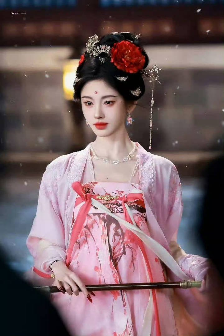 听说丝芭已经被解决？这下全员升咖的鞠婧祎、曾舜晞、陈都灵、田嘉瑞带着《月鳞绮纪》