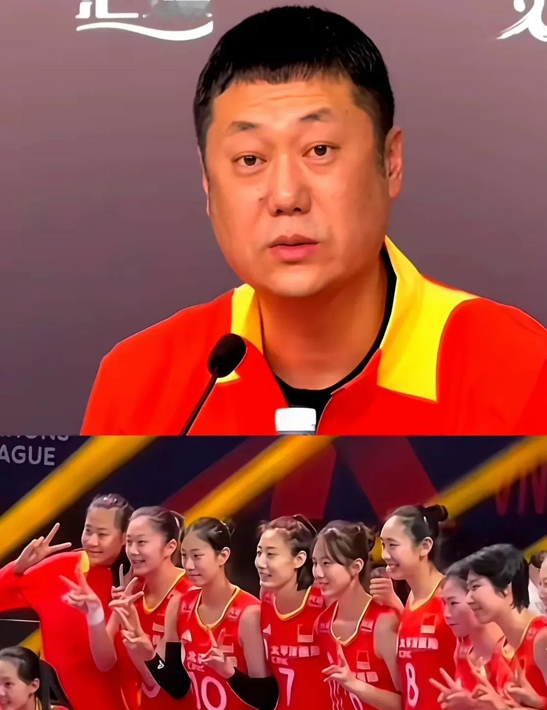 说实话，看完中国女排最近这几天的备战消息，我心里挺有感触的。
大家可能还在纠结