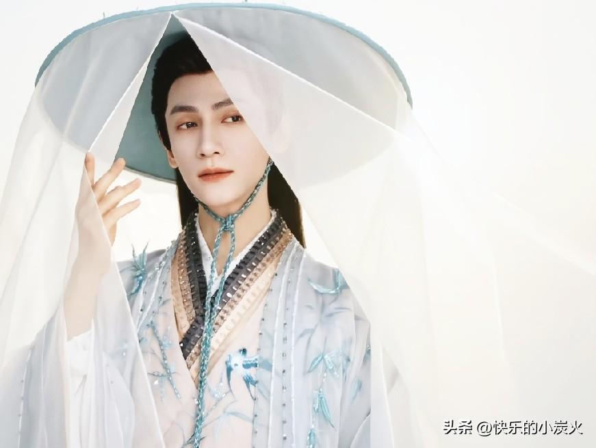 罗云熙存货量太少了，这个《魅影神捕》到底什么时候才播出啊！
了解罗云熙的人都知道