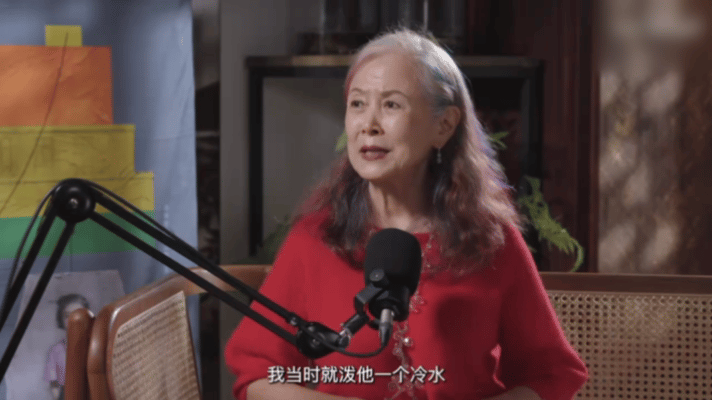 蓝盈莹在乌镇上郝蕾的戏剧疗愈课丁乃竺曾反对黄磊做乌镇戏剧节🤍从质疑到认同，丁乃