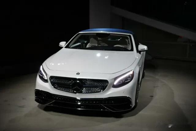 迈巴赫S650敞篷全球限量300台震撼登场