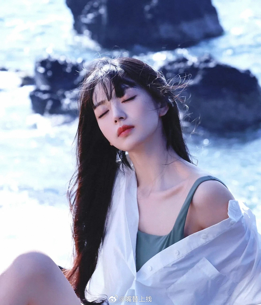 田曦薇｜初恋白月光既视感，美呆了！ ​​​