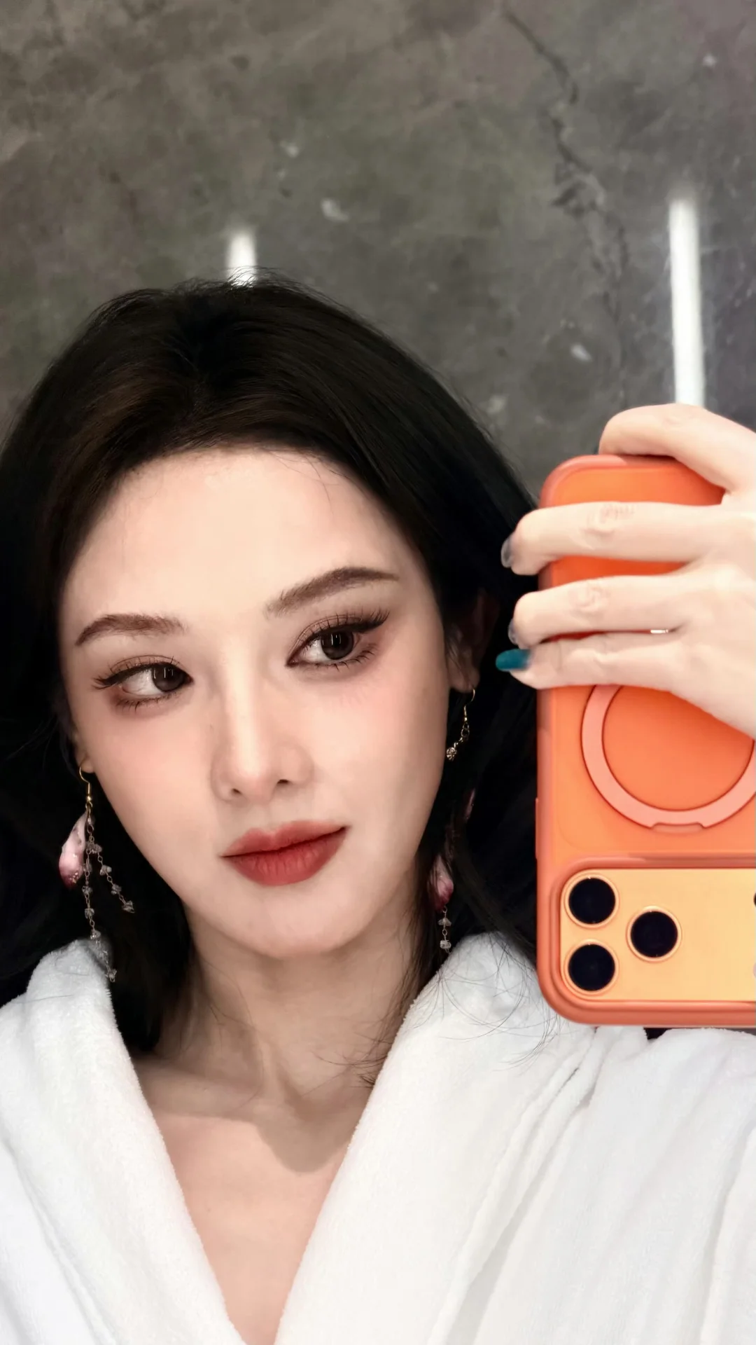 美丽且自知 彭小苒