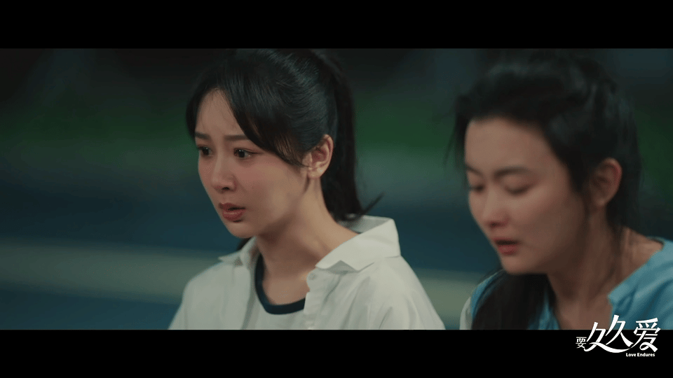 #要久久爱刀麻了# 救命今晚要久久爱大刀 亦菲家庭不幸 她悲剧的一生 爸爸是开端