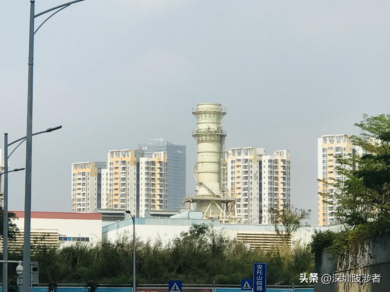 起个大早，赶个晚集，今天才知晓自己把事情想简单了。只是起初我压根儿就没想到：现场