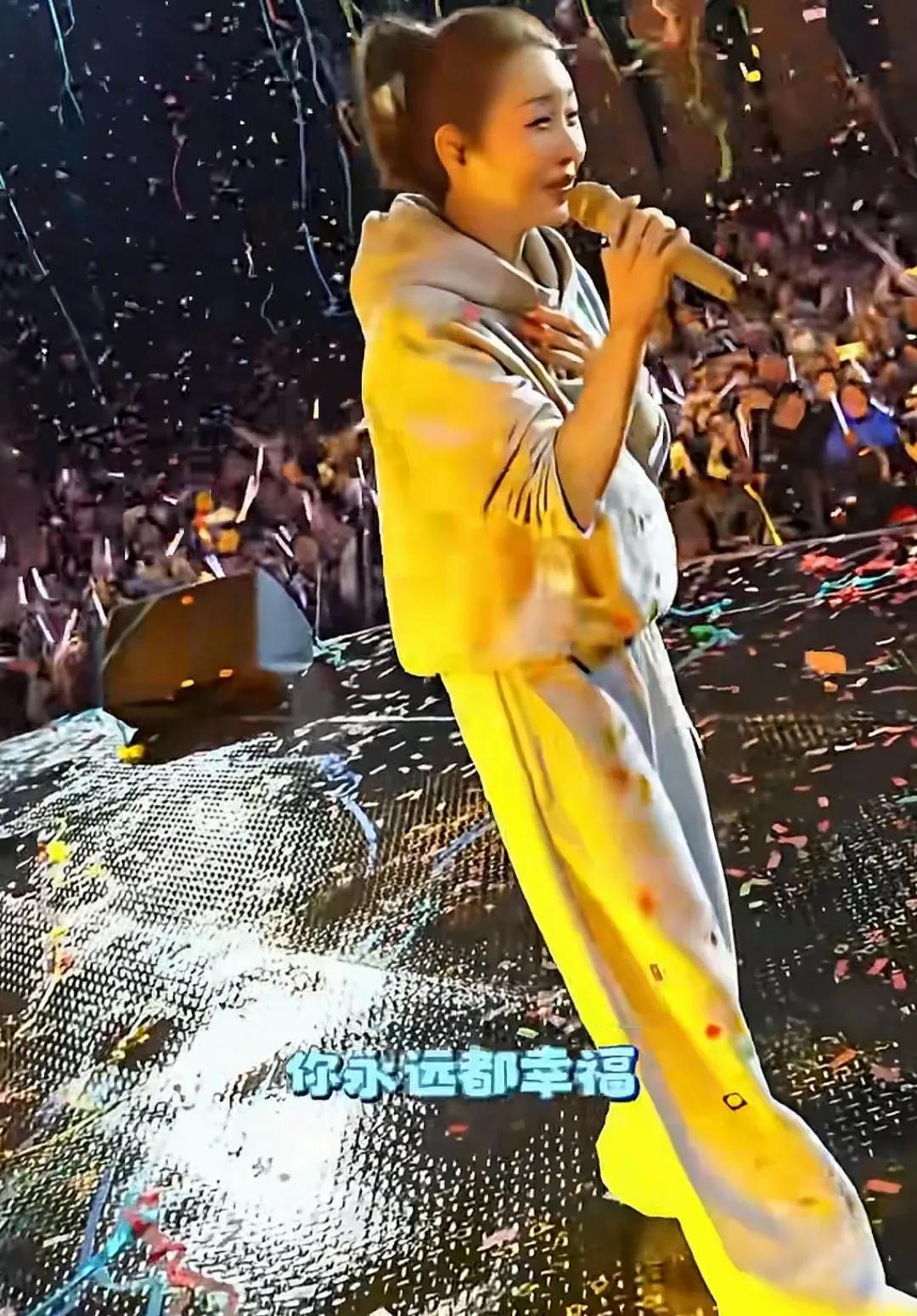 孙悦这么多年过去了一点也不老。一首《祝你平安》成为了经典，无人能超越[赞]